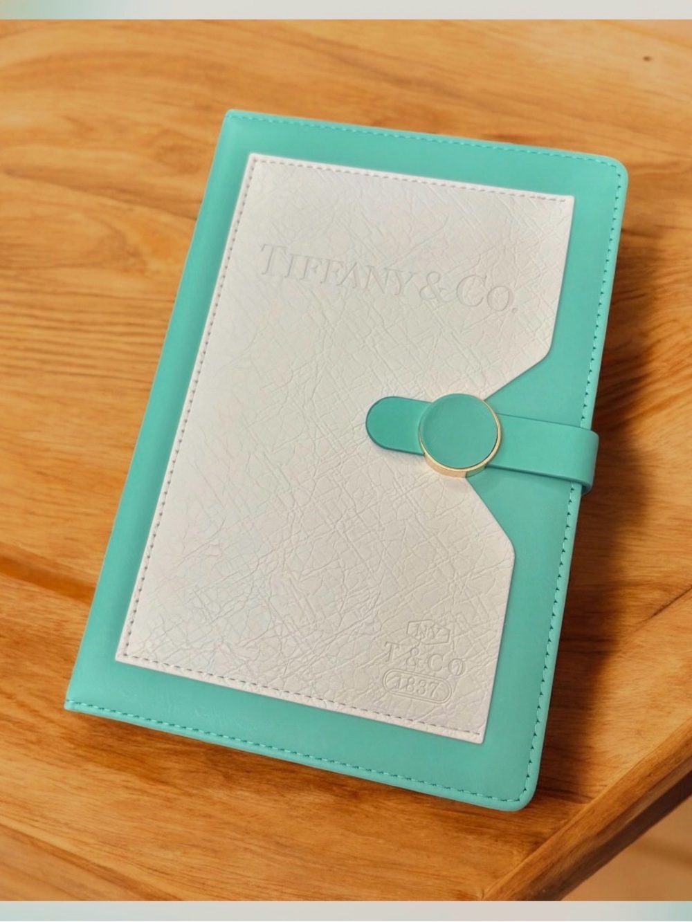 Tiffany & Co. Turquoise and White 📓 Notebook with magnetic Strap